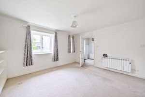 Living Room - click for photo gallery